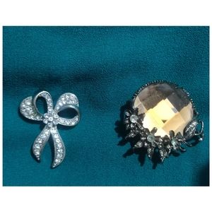 Stylish brooches